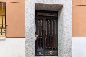 Exterior detail - M (MDL925) Cozy one bedroom apartment Madrid (Madrid)