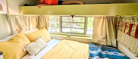 1 habitación, wifi y ropa de cama