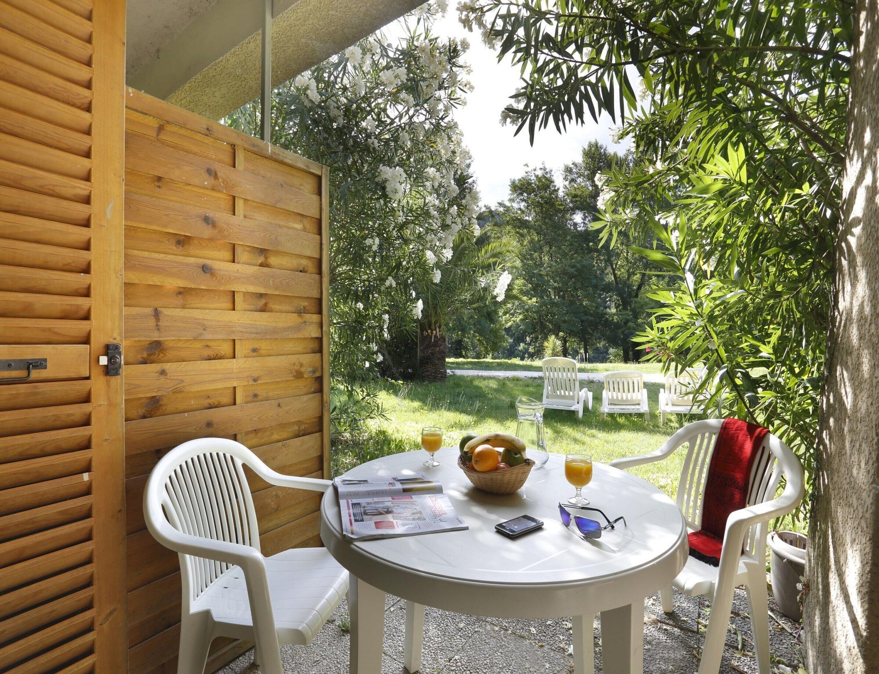 Apartment | Outdoor dining