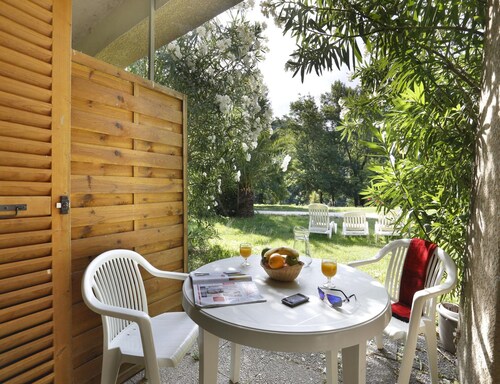 2-person Studio Overlooking the River