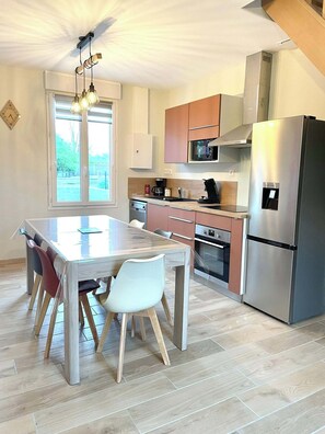 Private kitchen - Gîte between Baie de Somme and Hâble d'Ault, in the heart of a natural site (Woignarue)