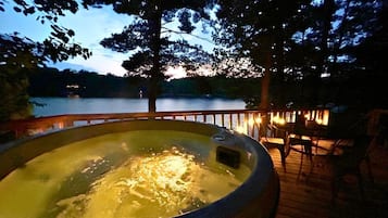 Utendørs boblebad