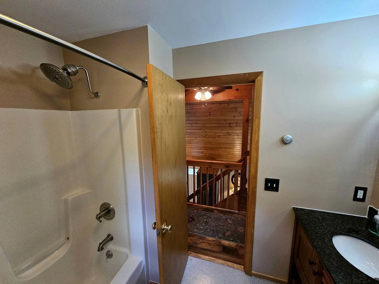 Jetted tub, hair dryer, towels, toilet paper
