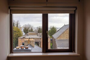 House, 2 Bedrooms | Interior - Coastal Town House Beside Train and Buses Only 5 Kilometer's From City Centre (Dublin)