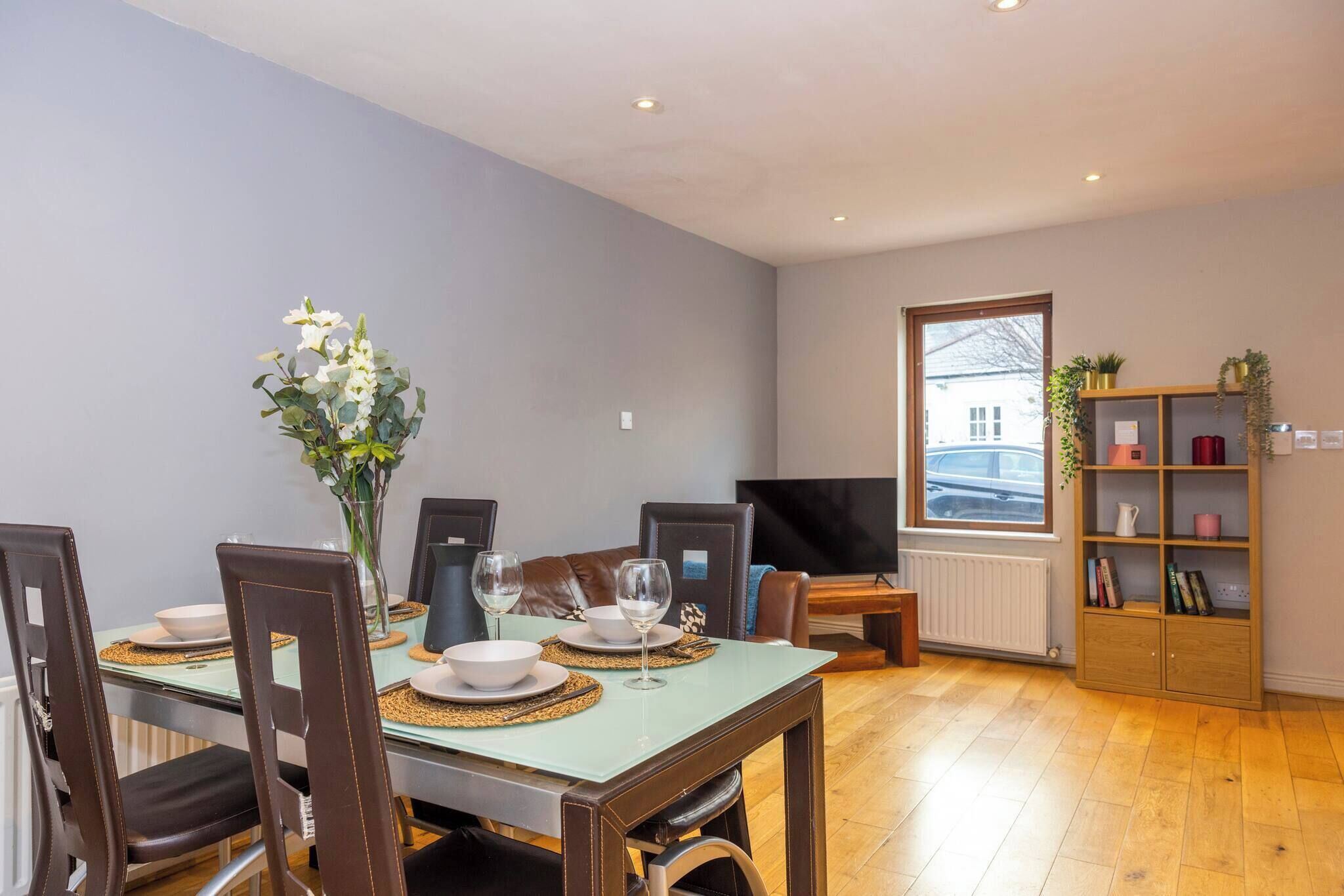 House, 2 Bedrooms | Dining room
