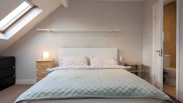 House, 2 Bedrooms | 3 bedrooms