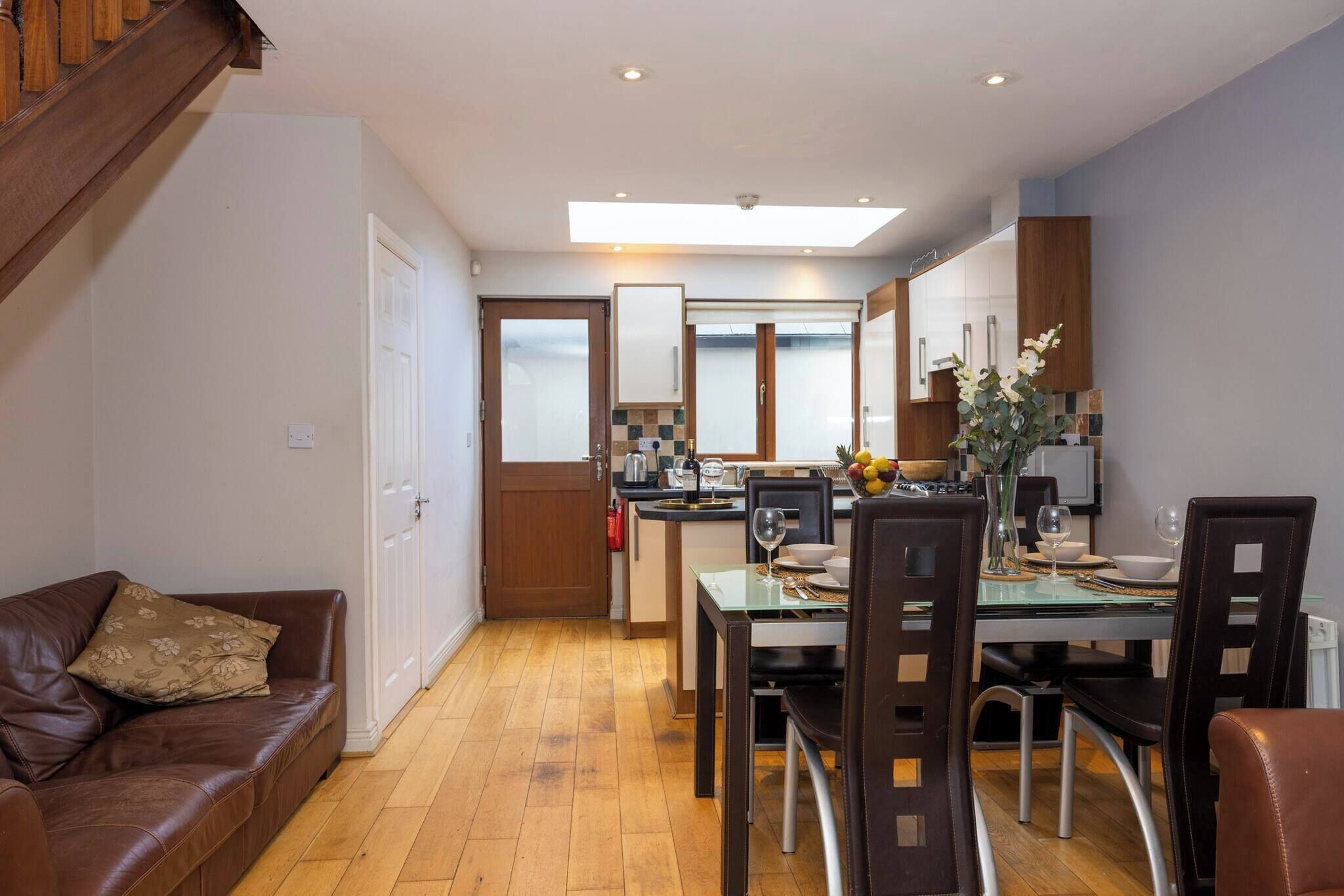 House, 2 Bedrooms | Dining room