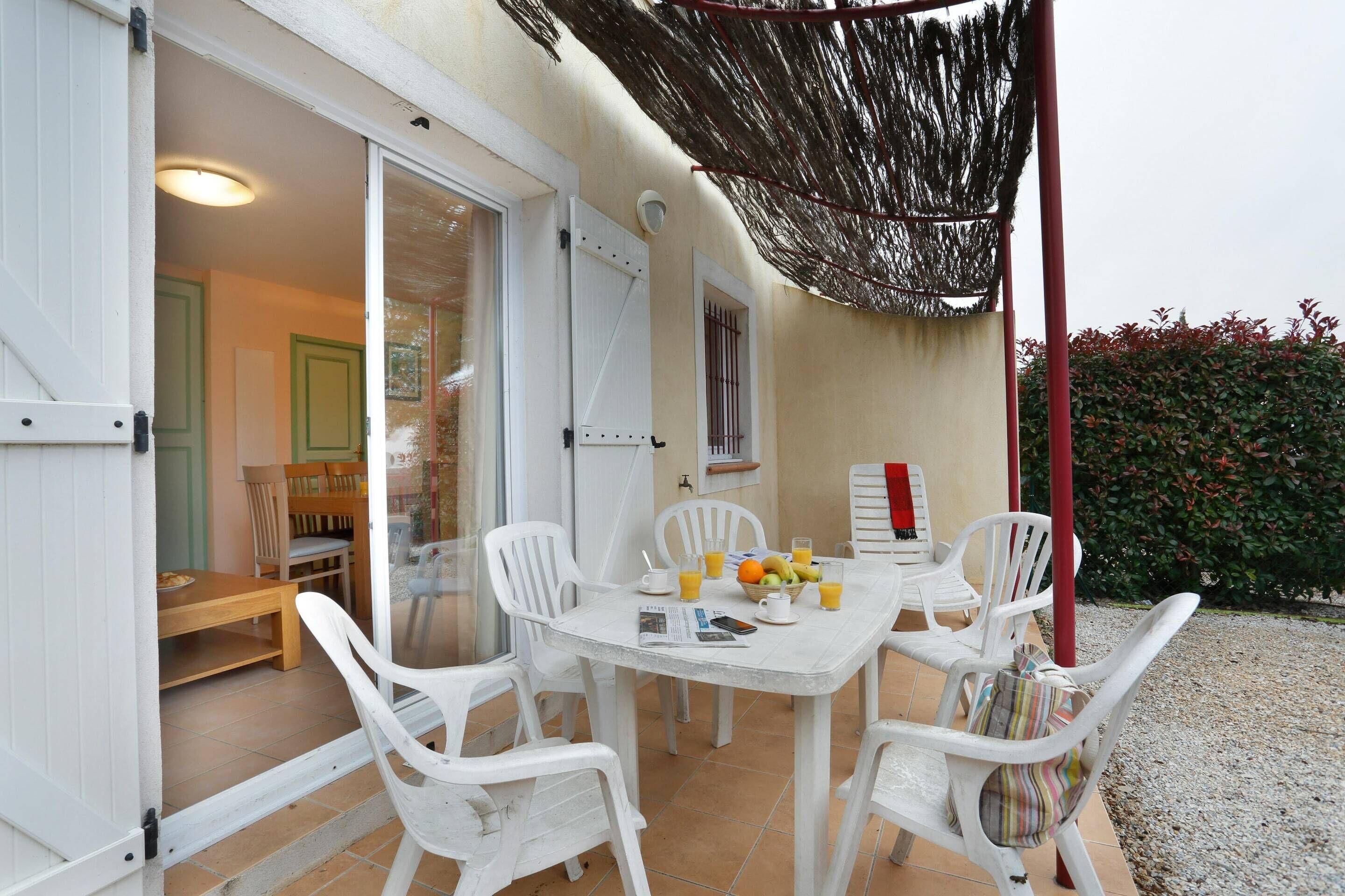 House | Outdoor dining