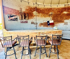 Bar (en la propiedad)