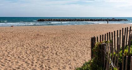 Seaview Family Stay for 6 in Valras Plage