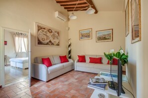TV - Apartments Florence - Canto dei Nelli (Firenze)