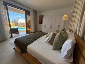 3 bedrooms, iron/ironing board, Internet, bed sheets - Elegant 3-Bedroom villa with Pool and garden (Pereybere)