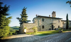 Exterior - Medieval church with pool in Chianti (San Casciano in Val di Pesa)