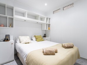 1 Schlafzimmer, Schreibtisch, Bügeleisen/Bügelbrett, kostenloses WLAN