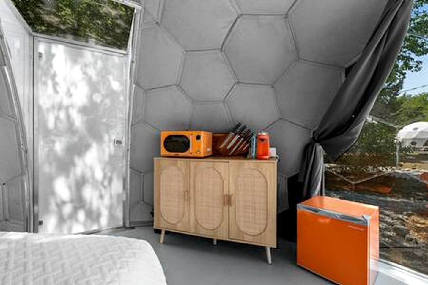 5 camere, Wi-Fi, lenzuola