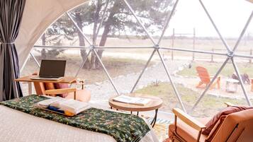 5 bedrooms, WiFi, bed sheets