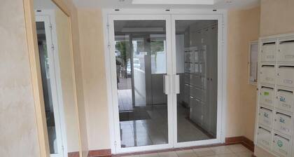 🌿Cosy studio with 4 bedrooms and private terrace not overlooked 10min from beaches