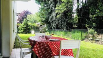 Buiten dineren