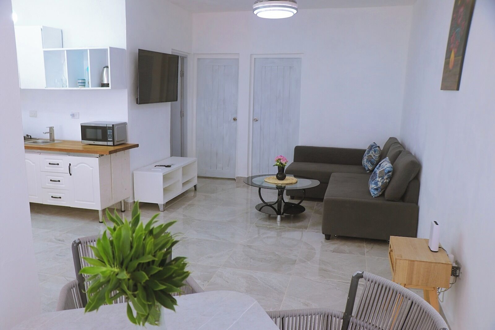 Luxury Apartment, Sea View | Living area