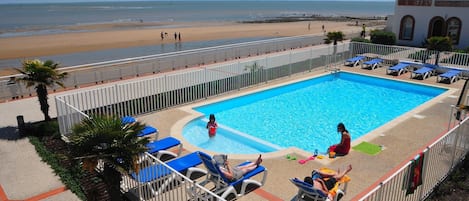 Apartment | Pool | Outdoor pool, a heated pool