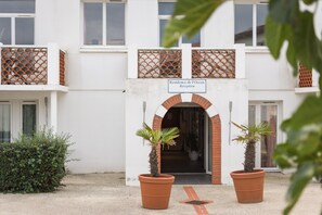Apartemen | Resepsionis