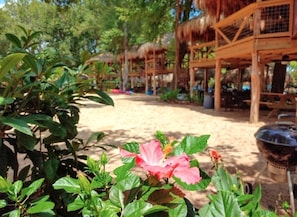 Property grounds - Adventurous Glamping Retreat in a Safari Tent by the San Marcos River near Kingsbury, Texas - Perfect for Water Sports Fans (Kingsbury)