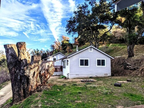 Lakeside Retreat for You and Your Pet: Santa Ysabel Glamping
