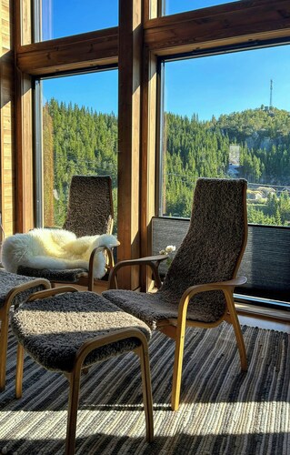 Modern cabin between two ski lifts in Sirdal