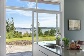 Interior - Spacious cabin on car-free island with view (Snarøya)