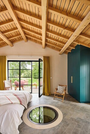 Desk, free WiFi - Restored French estate in medieval Lauzerte (Montagudet)
