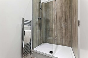 Shower - 3 Bedroom City Centre Retreat (Glasgow City)