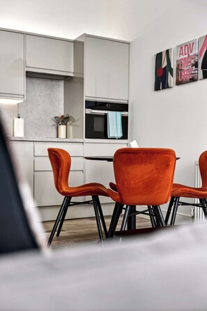 Dining - Modern City Apartment Just off Buchanan St (Glasgow City)