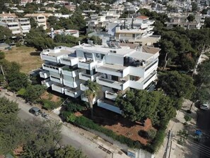 Exterior - Vouliagmeni Lake Central Apartment (Vouliagmeni)