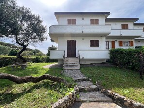Exterior - Apartment 'Bilocale with Private Garden' and Exclusive Garden (Marina di Bibbona)