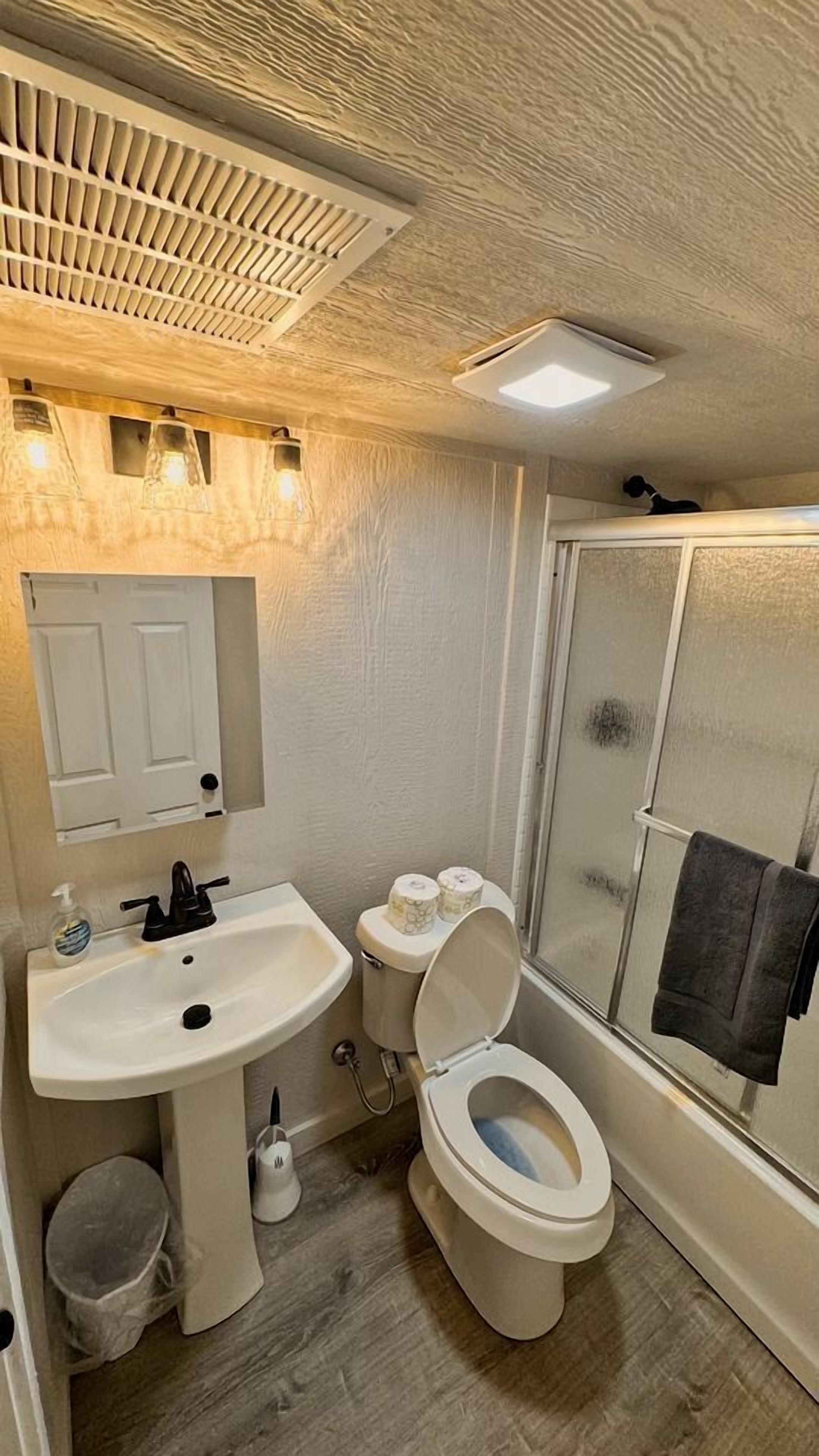 Towels, soap, shampoo