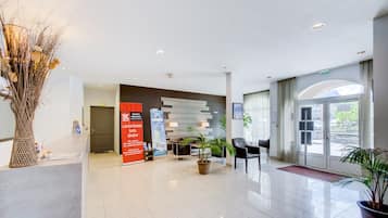 Apartment | Reception