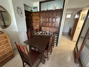 Dining - Apartment with terrace, pool view - ? guests (Platja d'Aro)