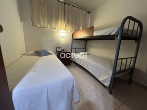 Room - Apartment with terrace, pool view - ? guests (Platja d'Aro)