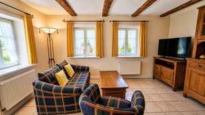 Living area - Charming vacation apartment in a half-timbered house (Egestorf)