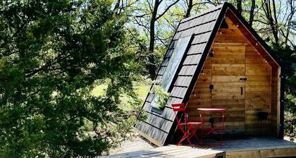 Charming A-Frame Cabin Experience with Campfire Vibes in Humboldt, Kansas