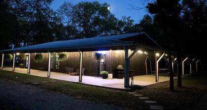 Charming A-Frame Cabin Experience with Campfire Vibes in Humboldt, Kansas