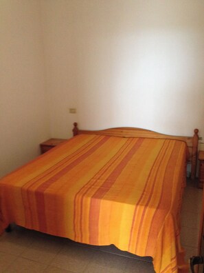 Room - Vacation house located in quiet hillside area with sea view and swimming pool (Vieste)