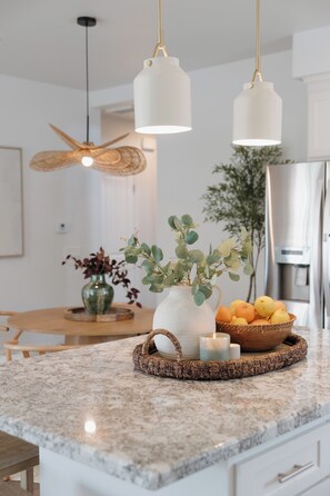 Dining - The Coastal Palm Designer Pacific Beach Townhome Near the Beach (San Diego)