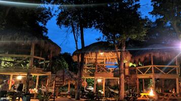 Buiten dineren