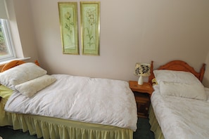 4 bedrooms, individually decorated, individually furnished