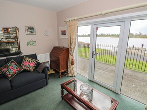 Living area - Sweetbriar Lodge (Loughglinn)