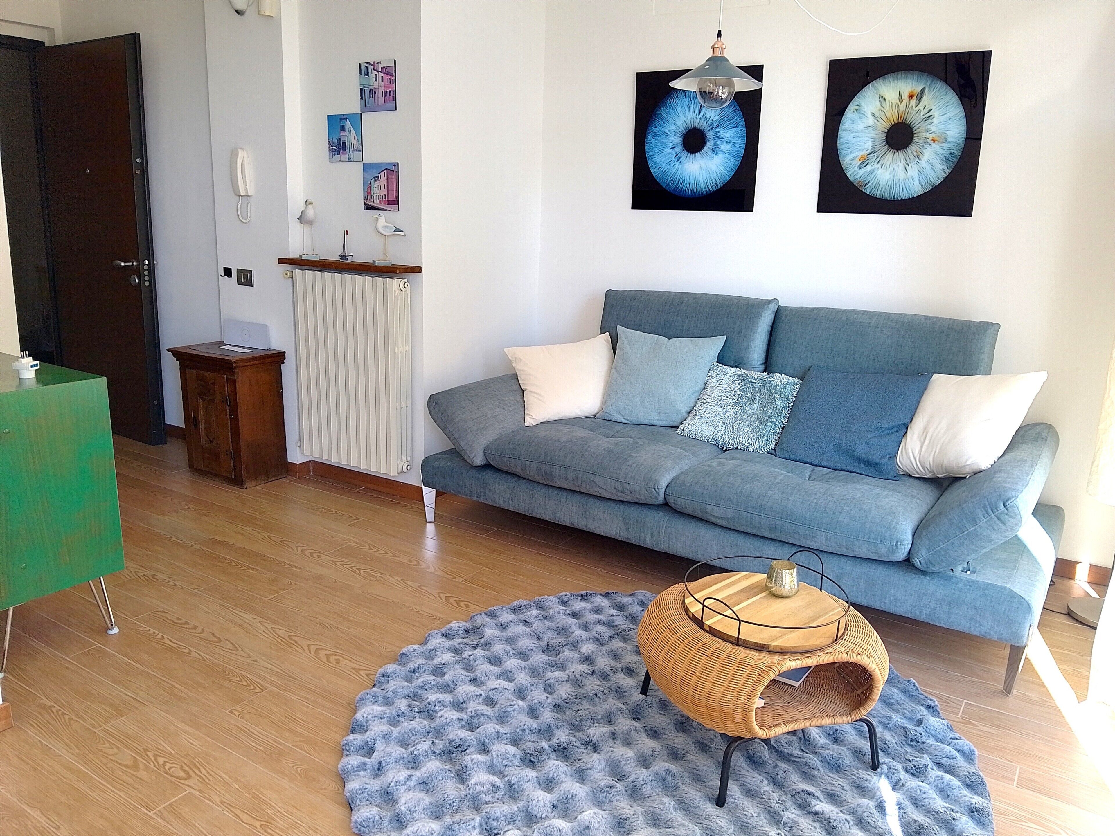 Lake View & Tranquillity, Villa Laguna Blue, Whirlpool & Sauna-10 Minutes Walk To The Lake - Salo BS, Italy