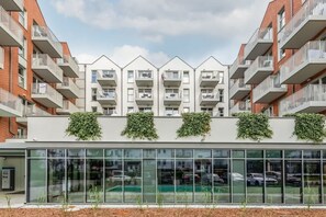 Exterior - Stylish Apartment near the Beach | Green Port | Swimming Pool | Sauna | Gym (Kołobrzeg)