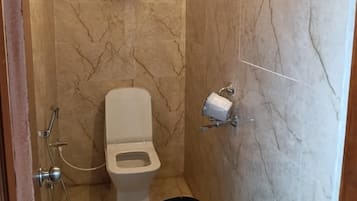 Towels, soap, shampoo, toilet paper