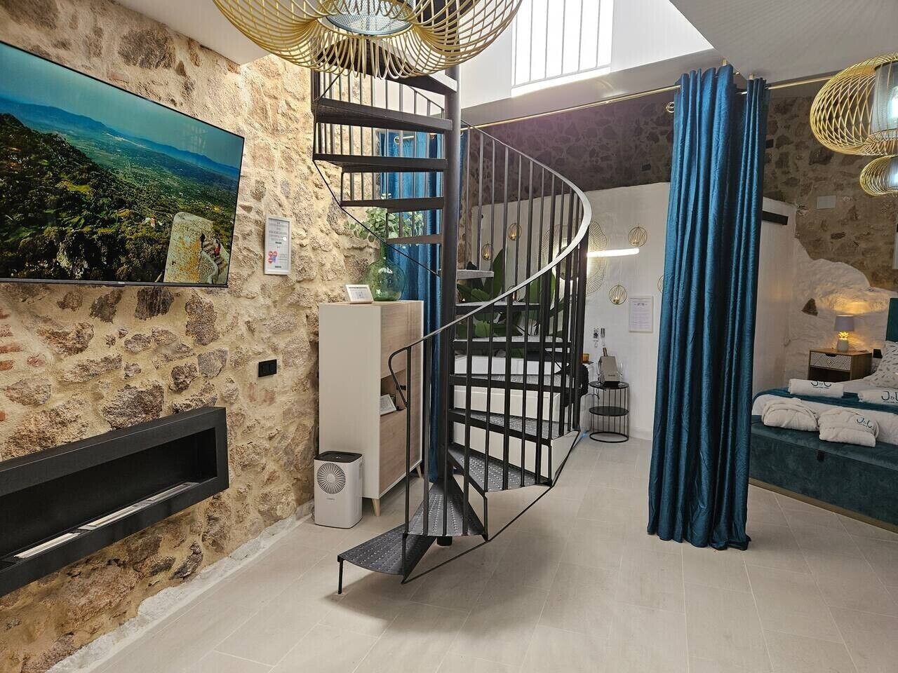 1 chambre, fer et planche à repasser, Wi-Fi, draps fournis